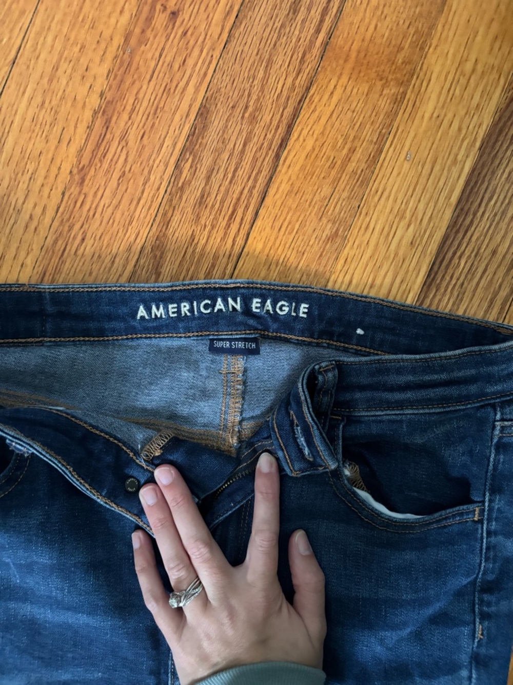 American Eagle Outfitters Women's Dark Blue Super Stretch Jeggings